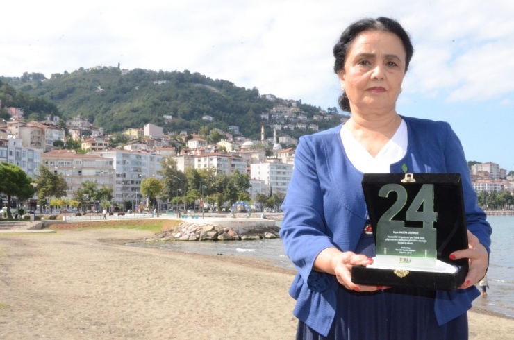 Tema’dan Nilgün Gözükan’a 24. Yıl Ödülü