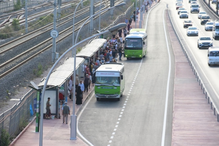 D-100’deki Yeni Duraklar Hizmete Girdi