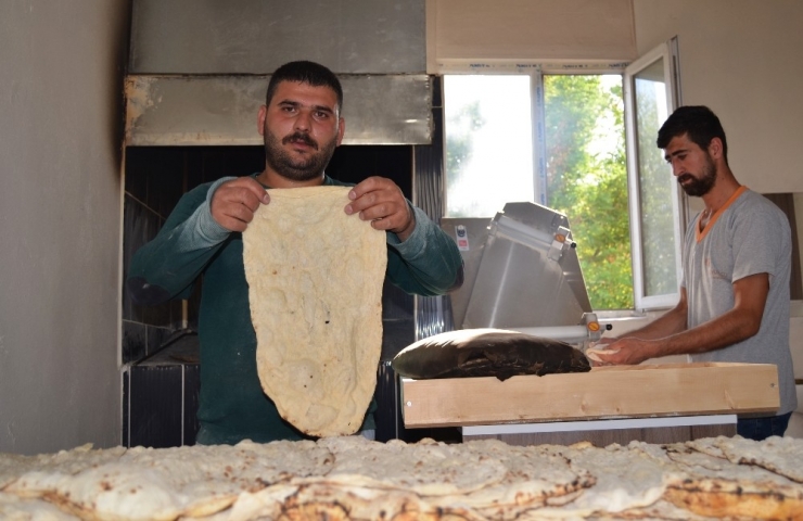 Tandır Ekmeğiyle İş Sahibi Oldu