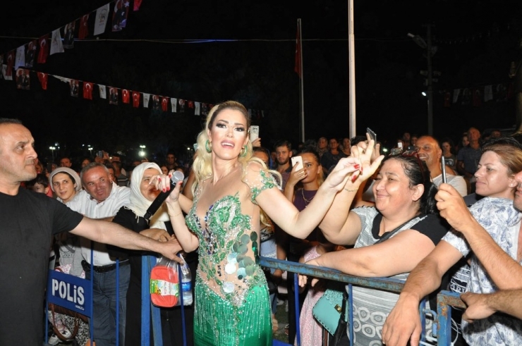 Petek Dinçöz Buldan’da Coştu Ve Coşturdu