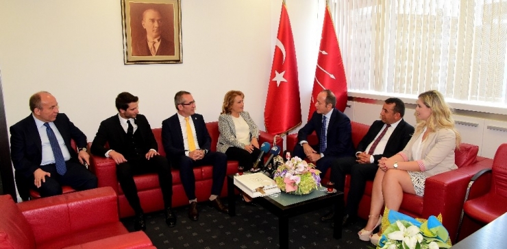 İyi Parti’den Chp’ye Bayram Ziyareti