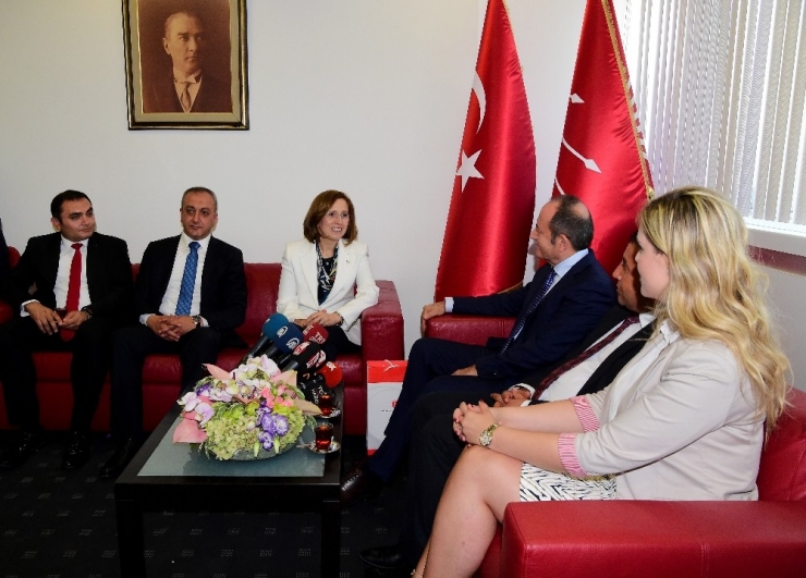 Mhp’den Chp’ye Bayram Ziyareti