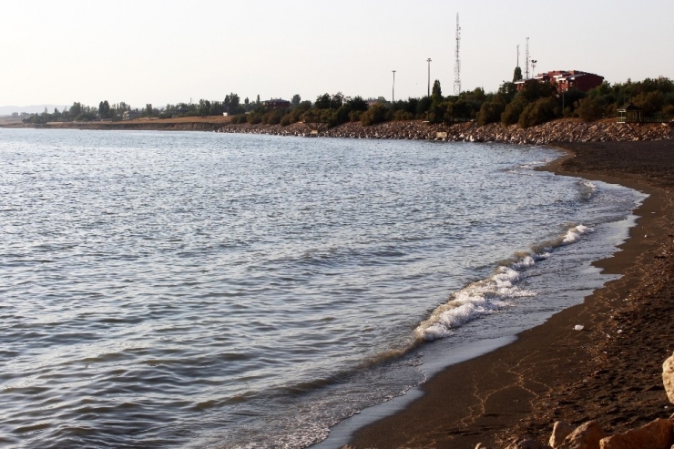 Van Gölü’nde Su Seviyesi 2 Metre Yükseldi