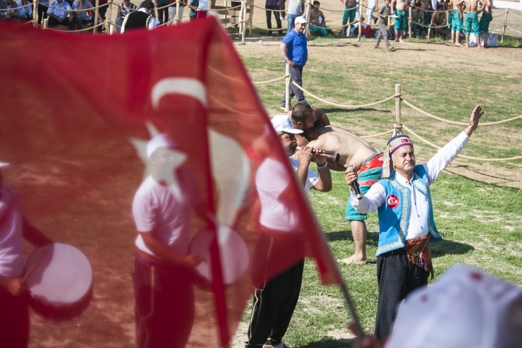 Ahlat’ta 1071 Kutlamaları Renkli Görüntüler Oluşturdu