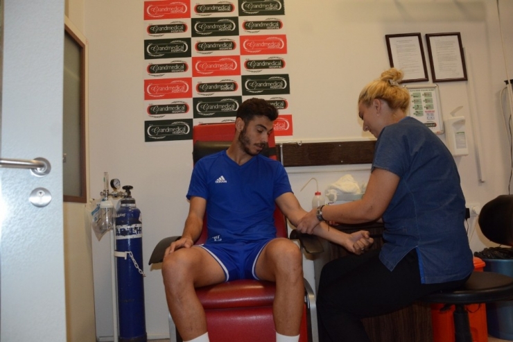 Manisa Bbsk’lı Futbolcular Sağlık Kontrolünden Geçti