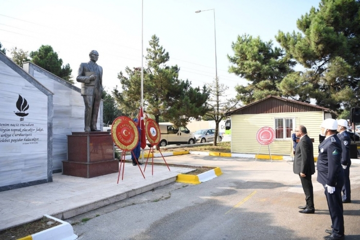 Kartepe’de Zafer Bayramı Coşkusu