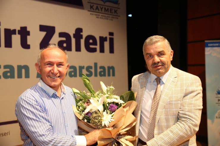 Prof. Dr. Şimşirgil: “Malazgirt Türk’ün Anadolu’daki Tapusudur”