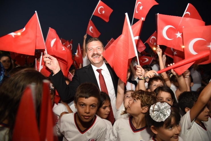 Karesispor’da Mezuniyet Coşkusu