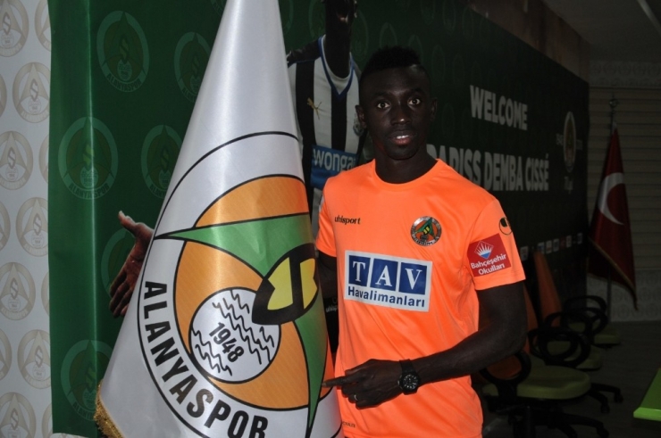 Alanyaspor, Papiss Cisse’yi Transfer Etti