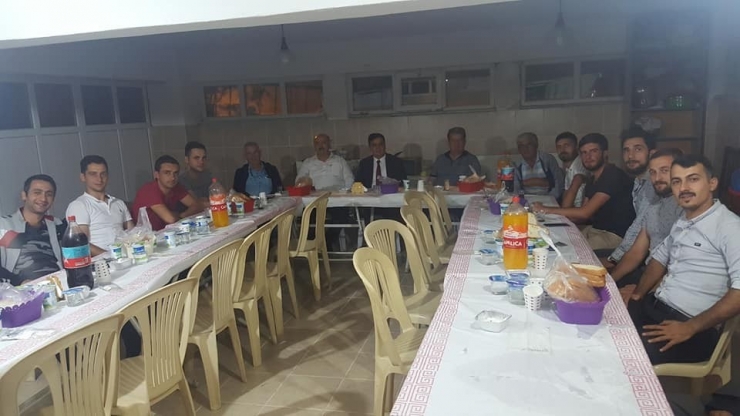 Başkan Yalçın, Pazaryeri Spor Oyuncularıyla Bir Araya Geldi