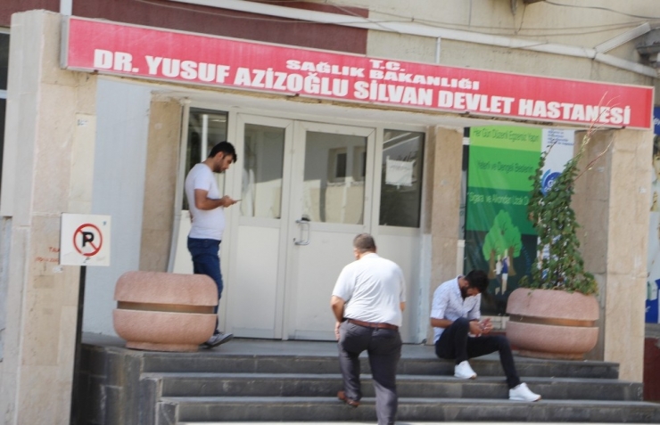 Silvan’da Günde Bin 500 Hastaya Bakılıyor