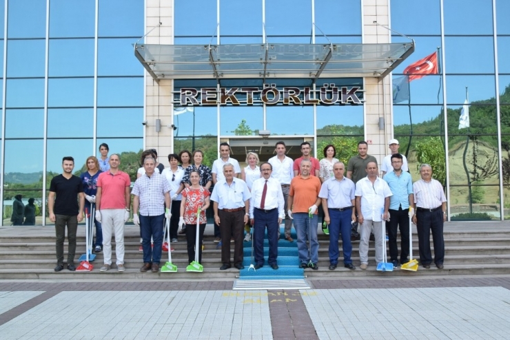 Düzce Üniversitesi Sosyal Farkındalık Oluşturmaya Devam Ediyor
