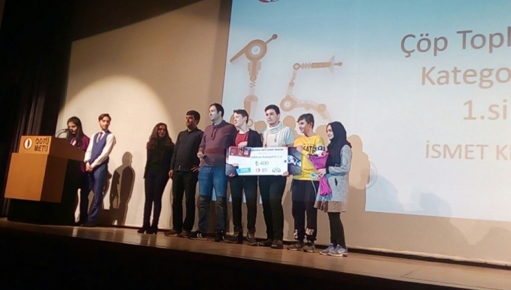 Kartepe’de Düşünen Gençlik Üretiyor