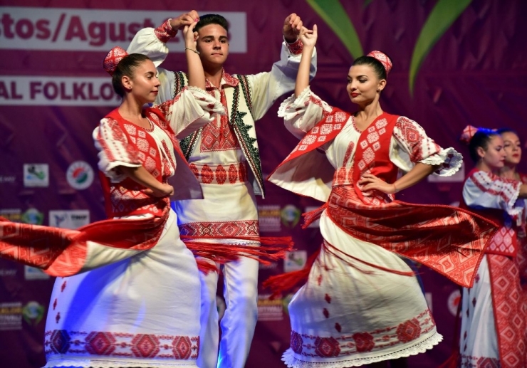 Kepez’in Uluslararası Festivaline Muhteşem Gala