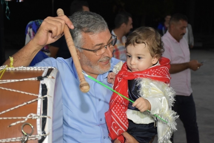 İnönü’de Sünnet Coşkusu Sürüyor