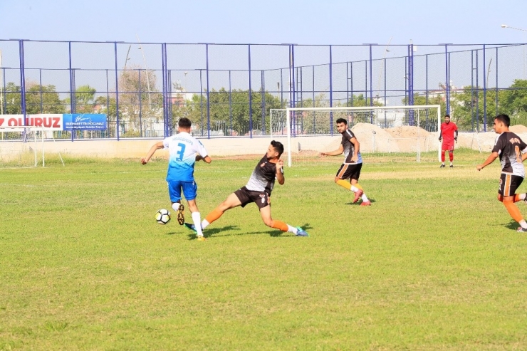 ’15 Temmuz Demokrasi Şehitleri Kupası Futbol Turnuvası’ Başladı