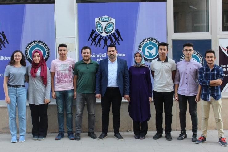 Kapsam Eğitim Kurumları’nı Tercih Eden Öğrenciler Üniversiteli Oldu