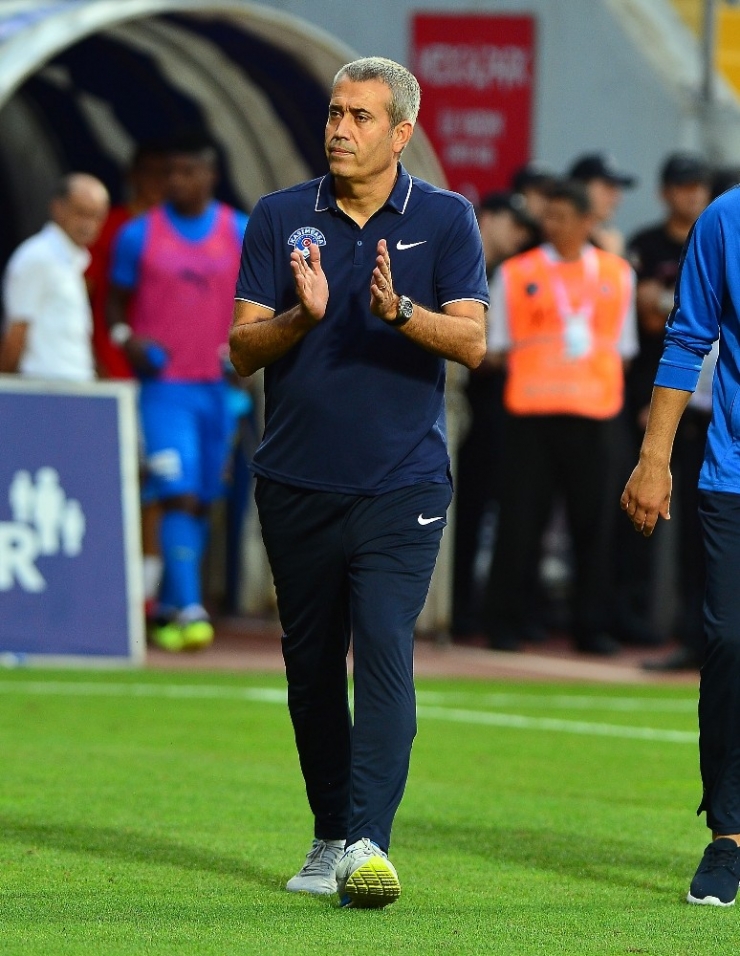 Kemal Özdeş İlk 11’i Değiştirmedi