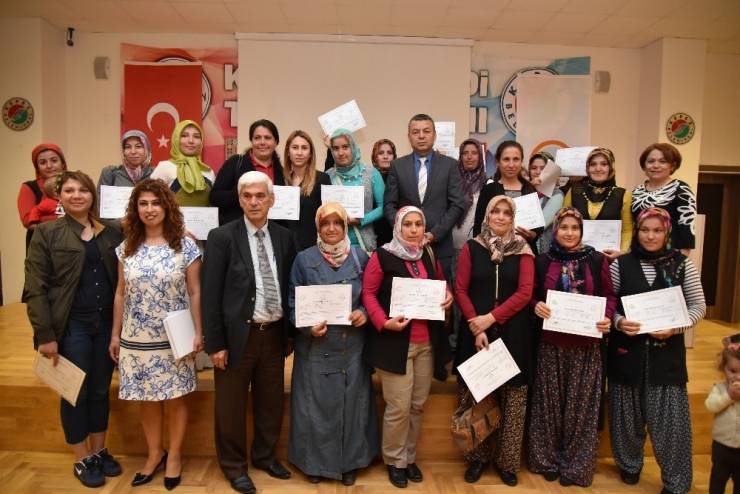 Antalya’ya Bin 12 Sertifikalı Çiftçi