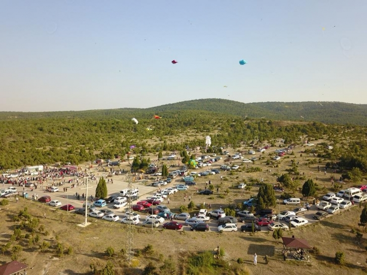 Uçurtmalar Gökyüzüyle Buluştu