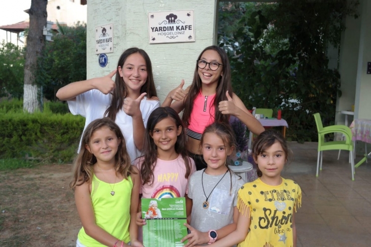 Altın Kalpli Altı Kızdan Alkışlanacak Hareket