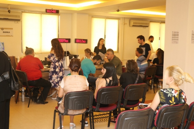 Toros Üniversitesi’nde Kayıt Heyecanı