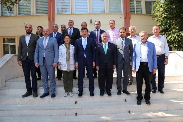 Ak Parti Genel Başkan Yardımcısı Hamza Dağ Kütahya’da