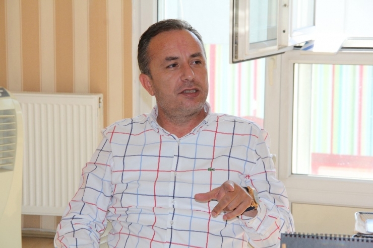 Ak Parti Mkyk Üyesi Ceylan’dan İha’ya Ziyaret