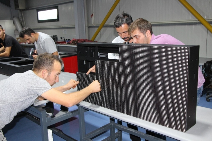 3. Havalimanının Led Ekranları Amasya’dan