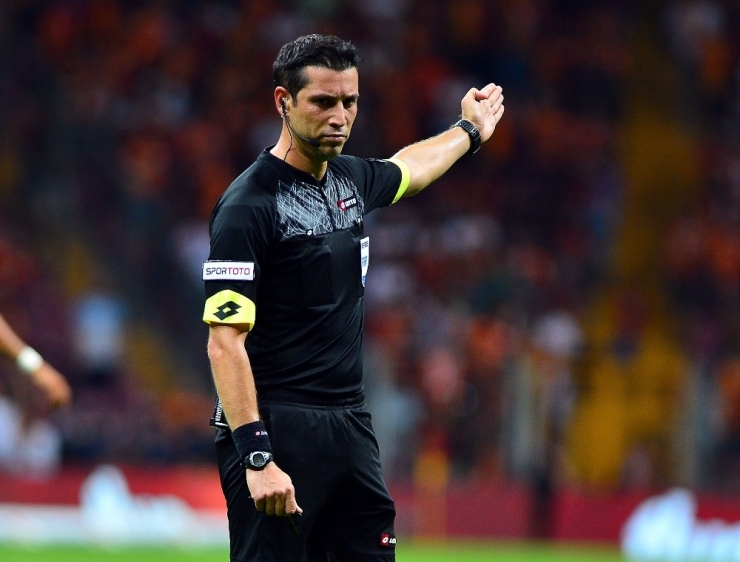 Ali Palabıyık’ın Eli Cebinden Ayrılmıyor