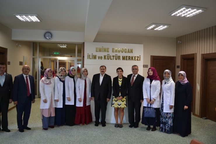 Veysel Eroğlu’ndan Şuhut İlim Ve Kültür Merkezine Ziyaret