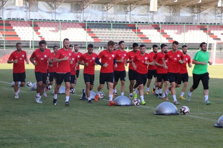 Karaköprü’de Tek Hedef 3 Puan