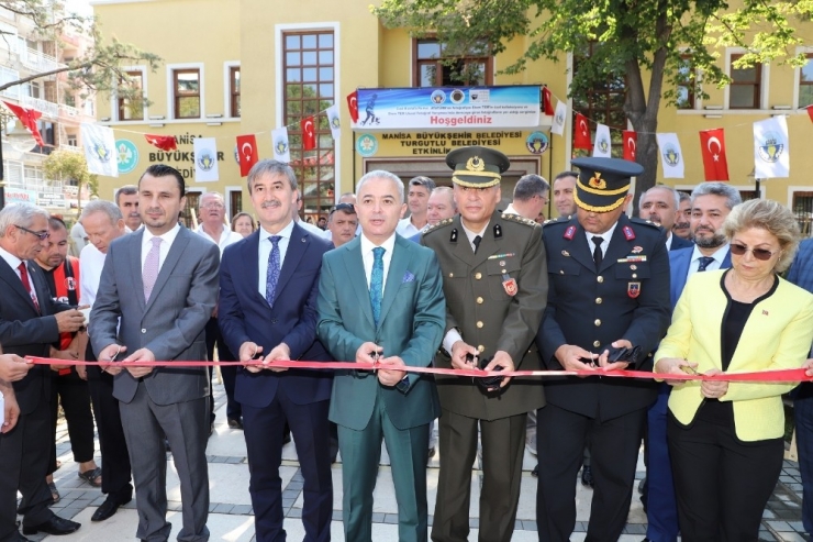 Atatürk’ün Fotoğrafçısı Ethem Tem’in Fotoğrafları Sergilendi