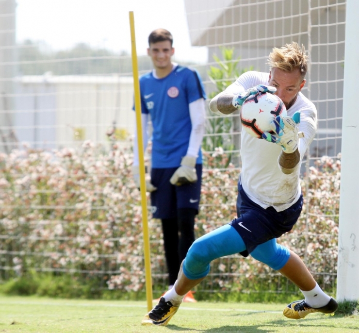 Antalyaspor’da Çifte Mesai