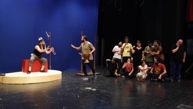 Şehir Tiyatrosu Yeni Sezona Gün Sayıyor