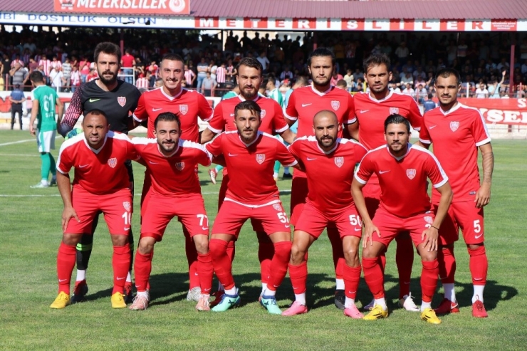 Tff 3. Lig: Nevşehir Belediyespor: 4 - Büyükçekmece Tepecikspor: 2