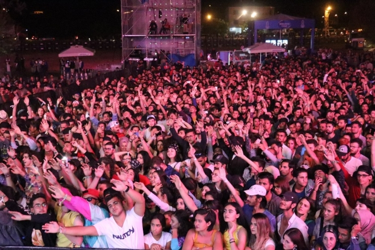 Doğu’nun İlk Ve Tek Gençlik Festivaline İlk Gününde 20 Bin Kişi Katıldı