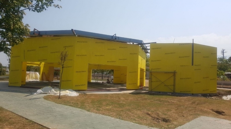 Kartepe Kanal Park Kafesi’nde Çalışmalar Bitiyor