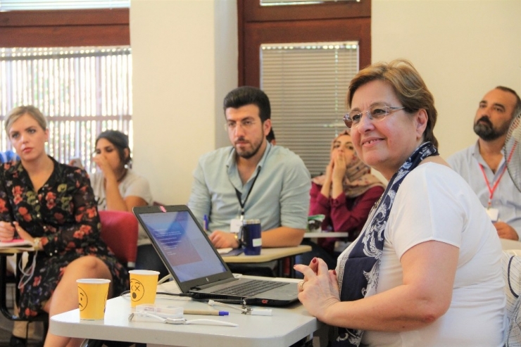 Pekdaş: "Kadın Olduğum İçin Aday Oldum"