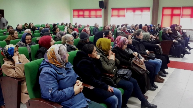 Veliler İçin "Okula Uyum Süreci" Seminerleri Düzenlenecek