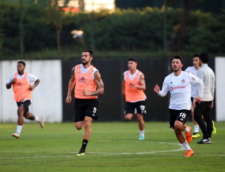 Beşiktaş’ta Malatyaspor Maçı Hazırlıkları Sürüyor