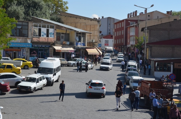 Emre Akbaba’nın Baba Ocağında Galibiyet Sevinci