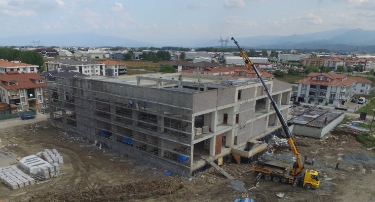 ’Yaşam Merkezi’ Çalışmaları Devam Ediyor.