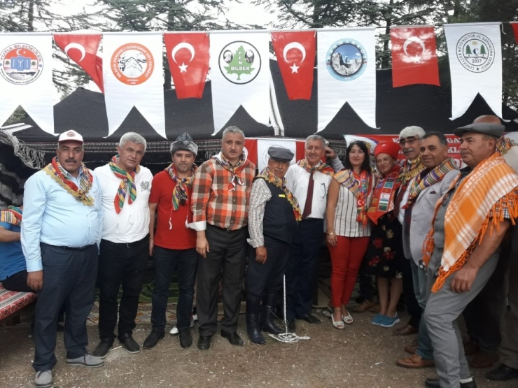 İstanbul Yörük Türkmen Derneği’nden Söğüt Çıkartması