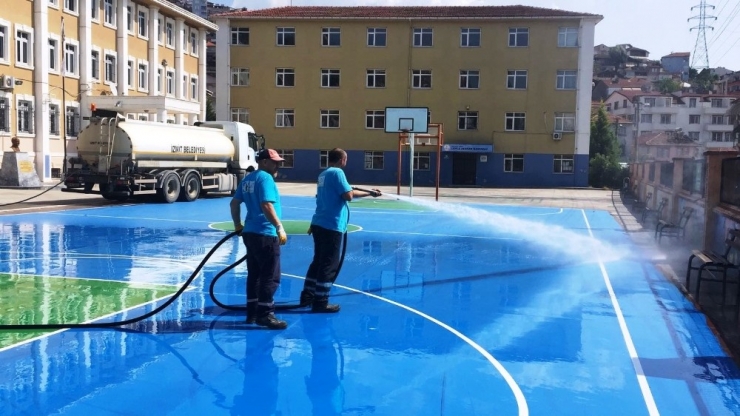 İzmit’te Okullar Yeni Döneme Hazır