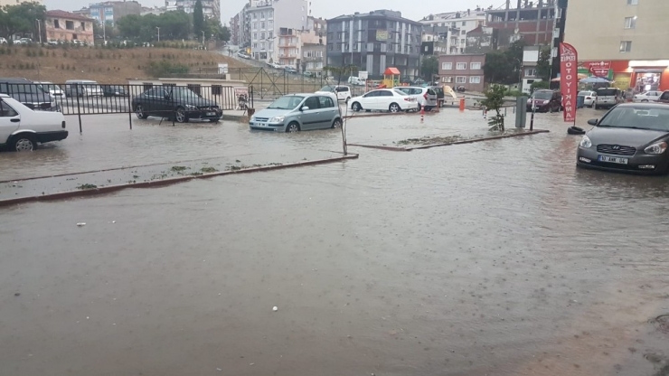 Bandırma’yı Yağmur Vurdu