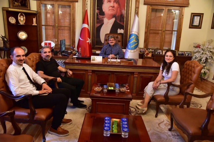 Başkan Can, Konuklarını Ağırlamaya Sürdürüyor