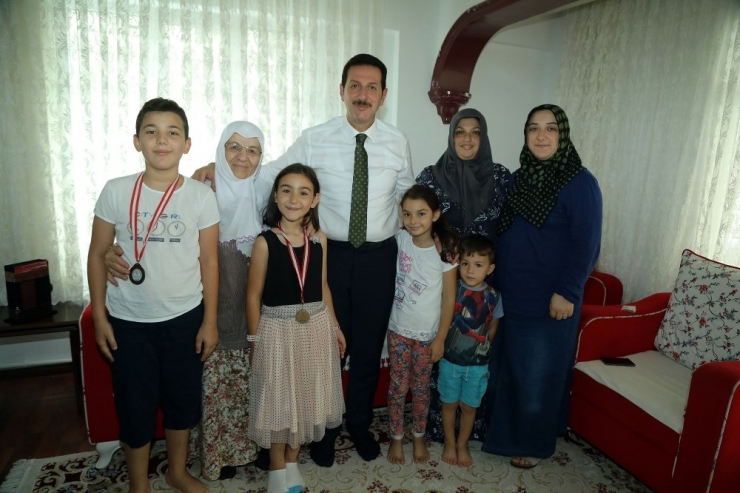 Başkan Tok: “Fethedilmemiş Gönül Bırakmayacağız”