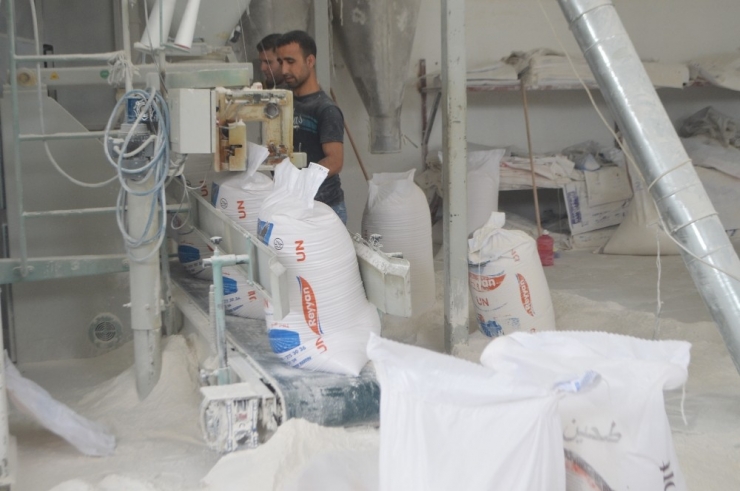 Un Yüklü Bin Araç, Habur’da Bekliyor