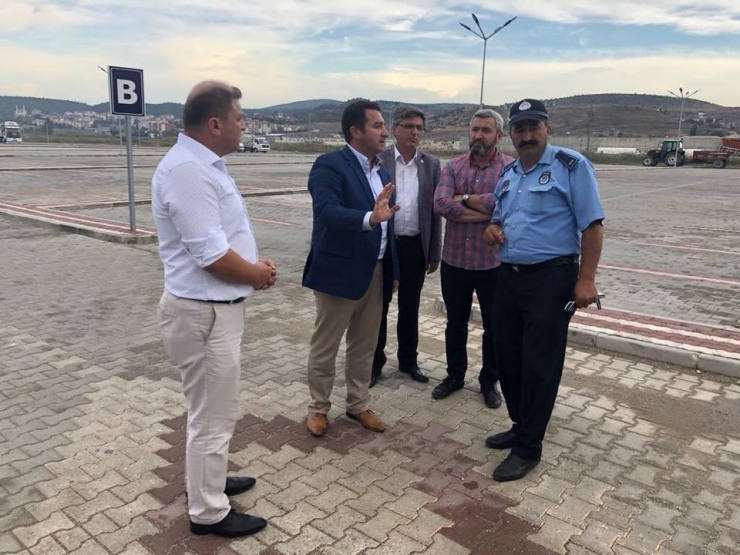 Başkan Bakıcı, Kapalı Pazar’da İncelemelerde Bulundu